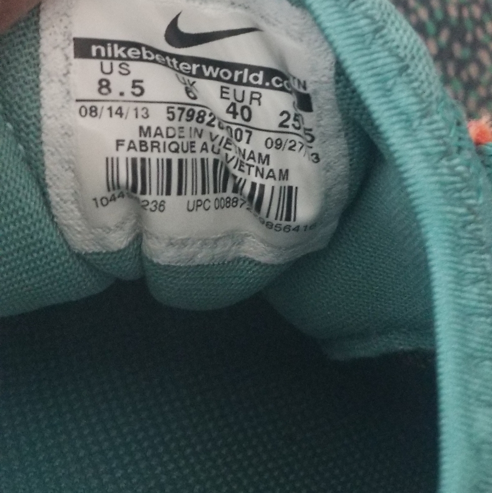 Nike - Picture 6 of 8
